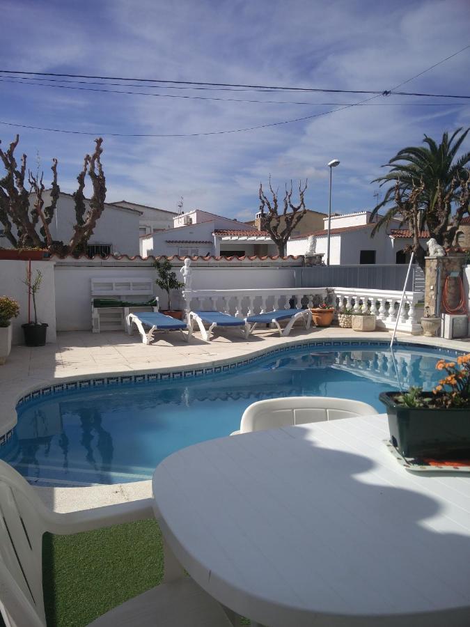 Alberes 61-B Empuriarent Villa Empuriabrava Eksteriør bilde